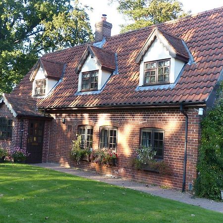 The Old Pear Tree Bed and Breakfast Whepstead Eksteriør billede